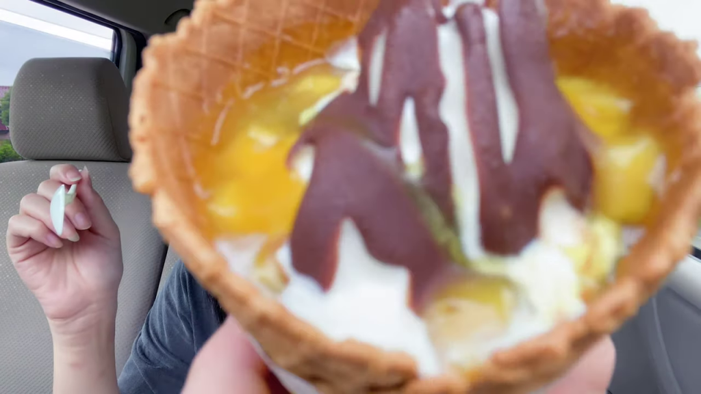 ワッフルコーンチョコバナナの美味しそうな断面