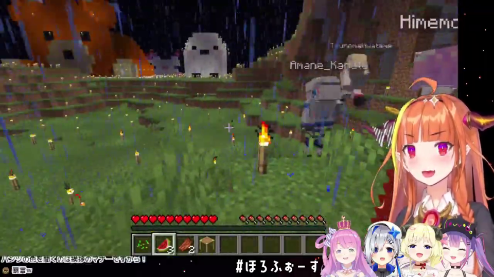 Minecraftの夜の雨の中、巨大な羊型MobとTsunomakiwatameプレイヤー