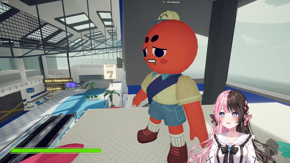 ゲーム開始地点の空港ロビーに立つ主人公キャラクターとVTuber